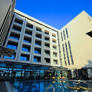 ***** Hotel Royal G And Albania