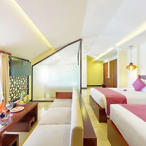 **** Hotel River Vietnam
